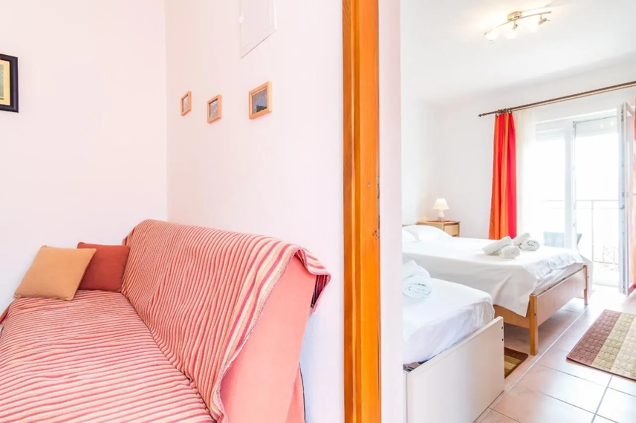 Cheap Apartment Tanja Trogir