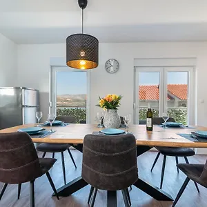 Delux Eva Apartament