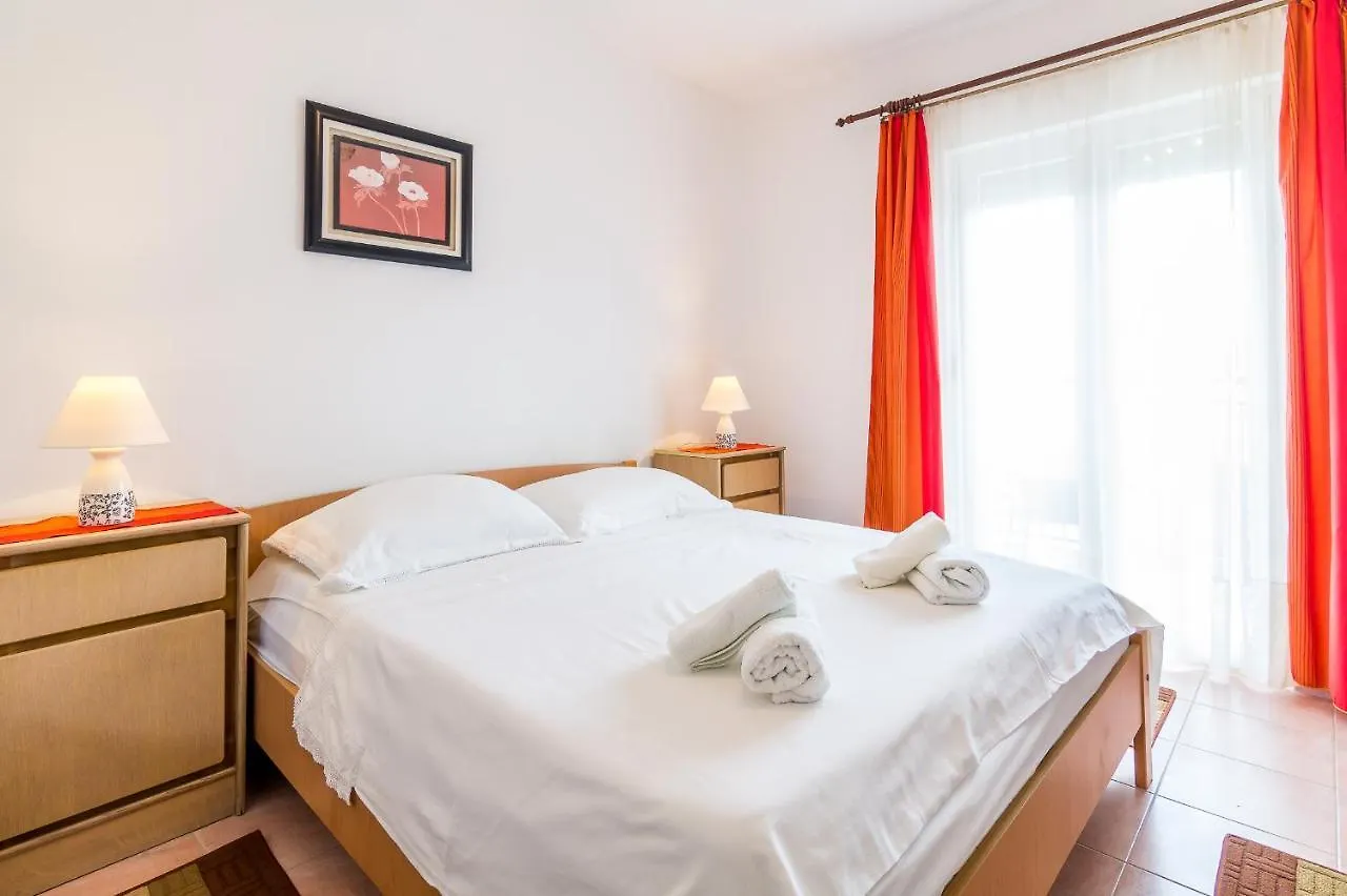 Cheap Apartment Tanja Trogir